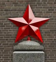 Красная звезда на вершину памятника в Тотьме (518420)