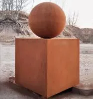 Шар — стальной куб кортен (518929) ∅ 500 мм. Тотьма
